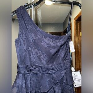 Xcape Women’s Formal Evening Dress Size 6